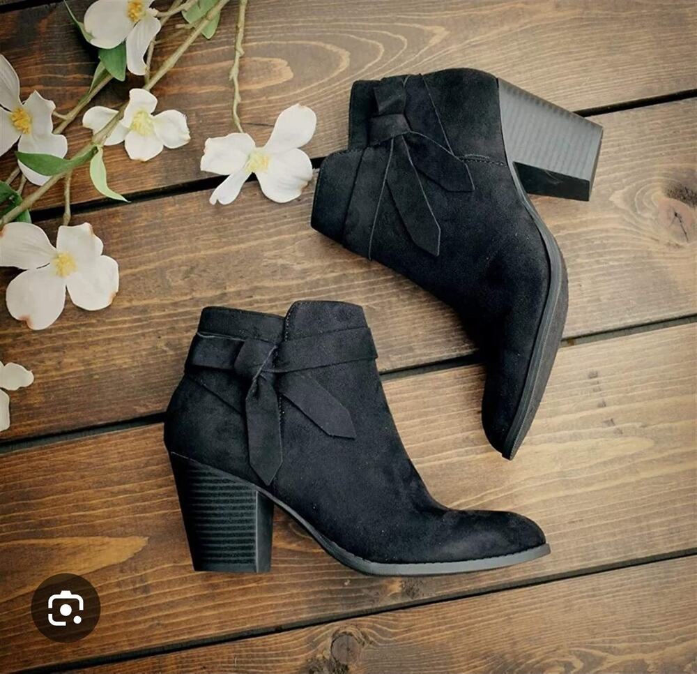 Women's Sz 6 Black Tie Knot Chelsea Pump Ankle Stacked Heel Boot